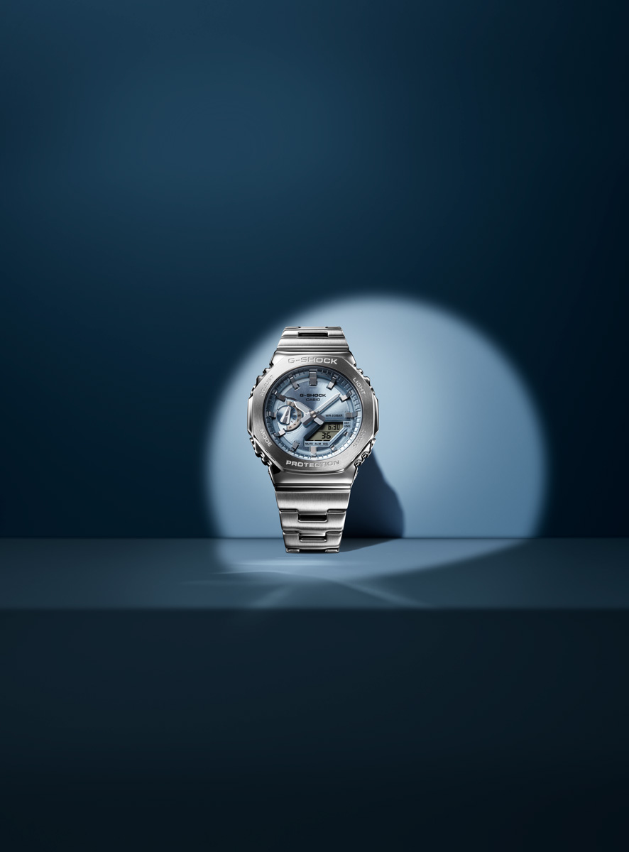 G-SHOCK GM-2110D 水色 G-Shock G-Metal GM-2110D-2BER Watch • EAN: 4549526383595